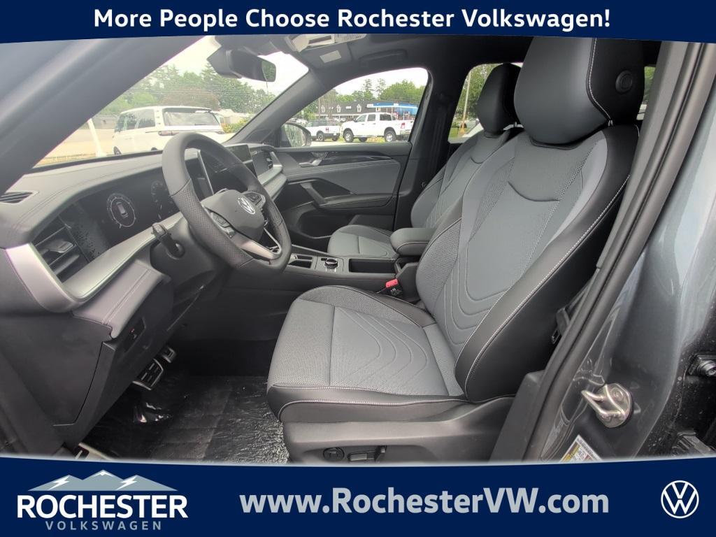 new 2025 Volkswagen Tiguan car, priced at $37,426