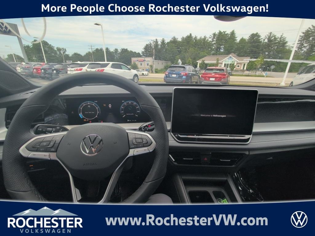 new 2025 Volkswagen Tiguan car, priced at $37,426