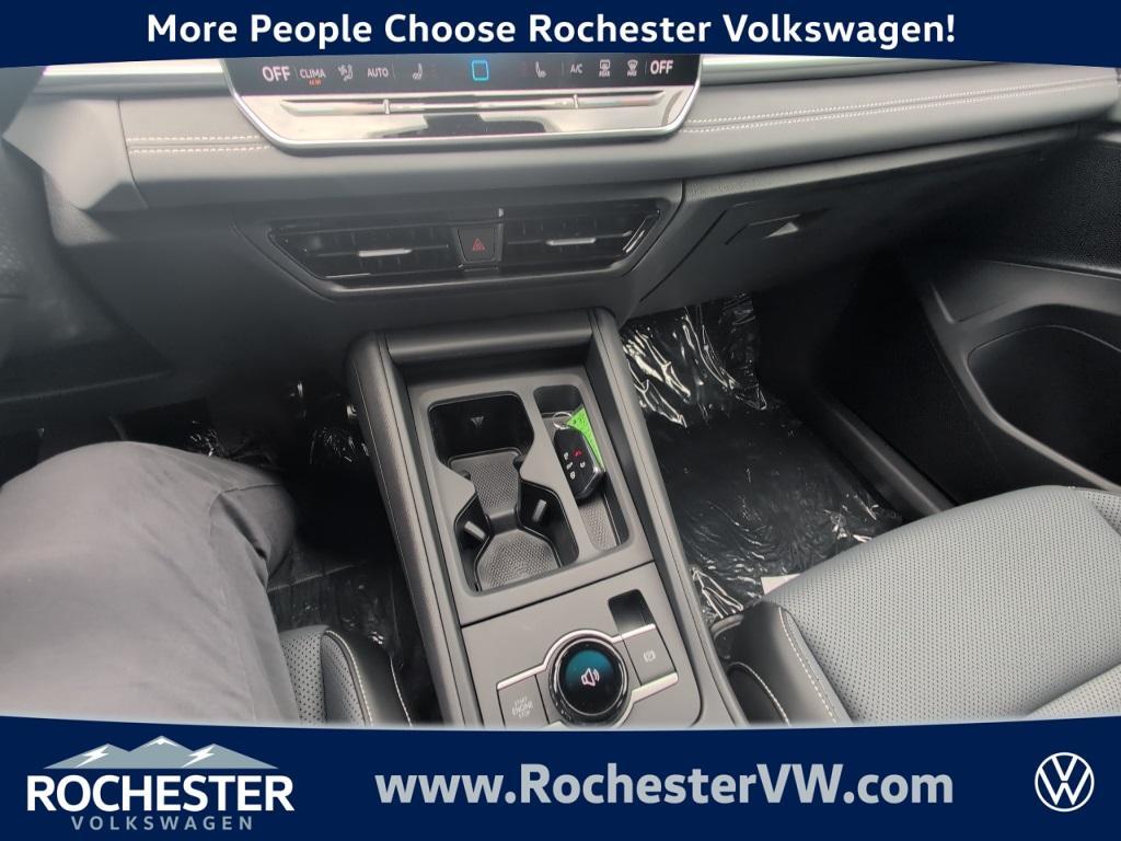 new 2025 Volkswagen Tiguan car, priced at $37,426