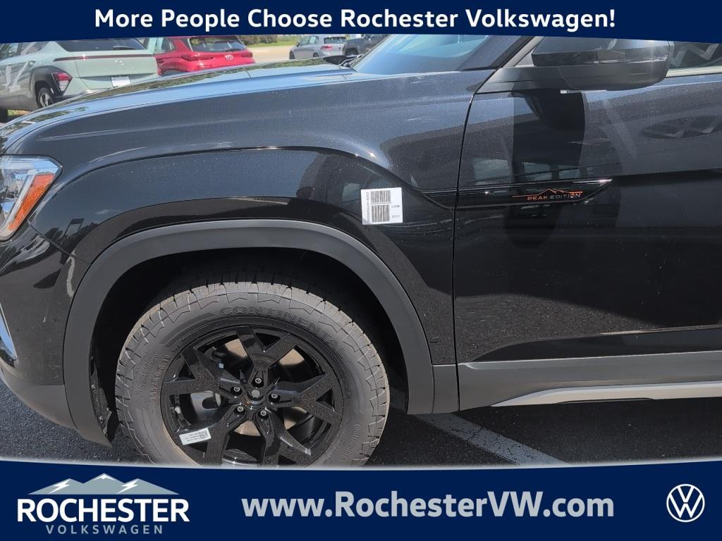 new 2025 Volkswagen Atlas car, priced at $43,476