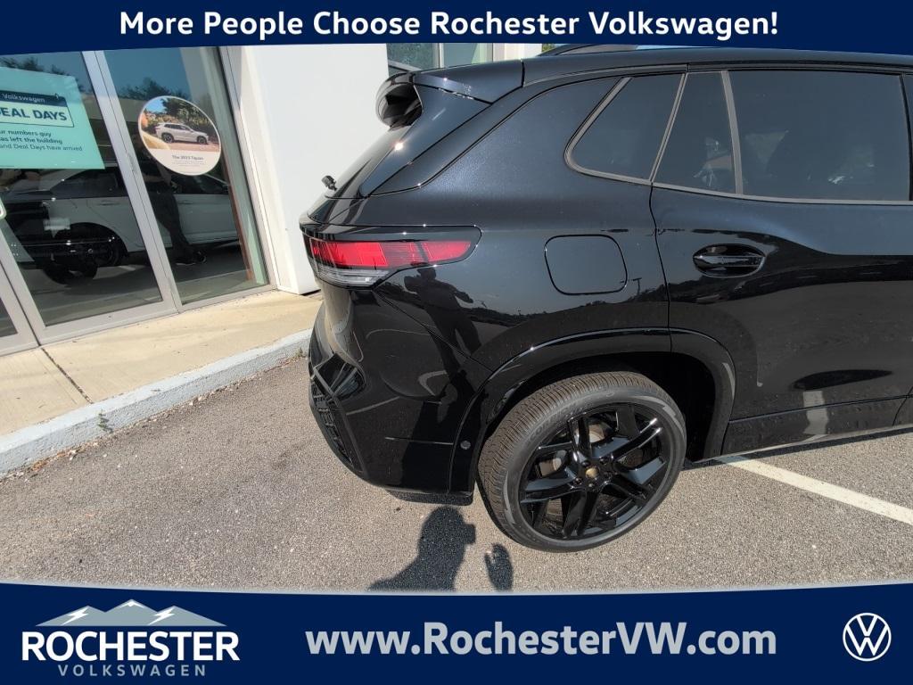 new 2025 Volkswagen Tiguan car, priced at $38,786