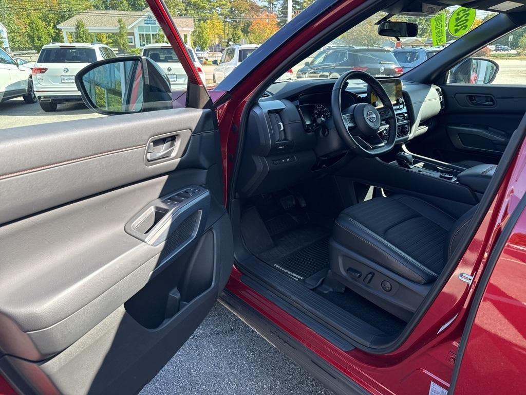 used 2025 Nissan Pathfinder car, priced at $36,987
