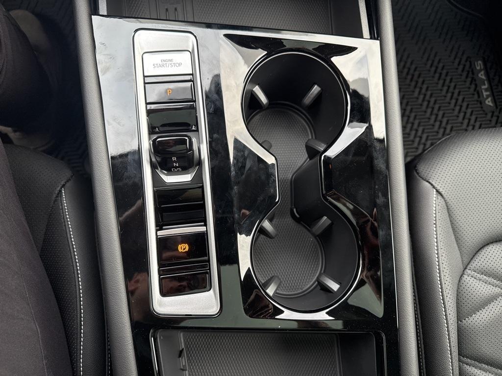 new 2026 Volkswagen Atlas car, priced at $47,386