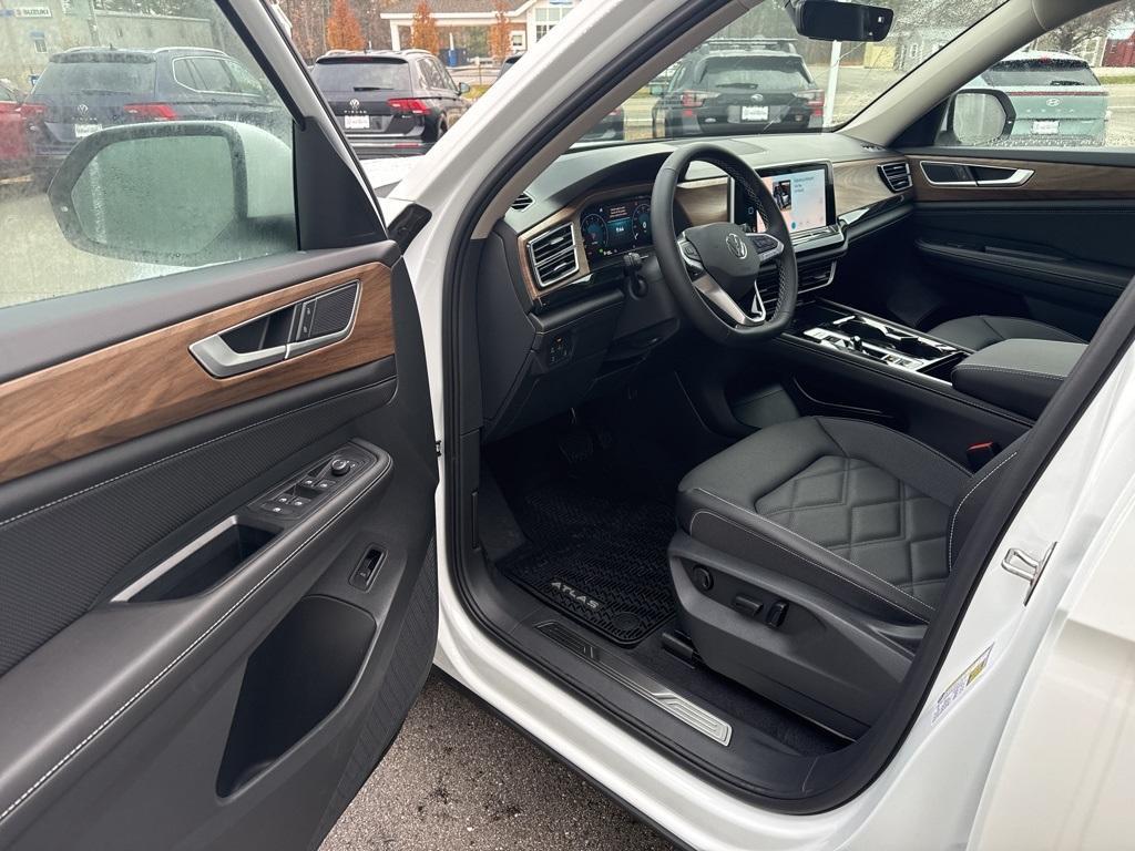 new 2026 Volkswagen Atlas car, priced at $47,386