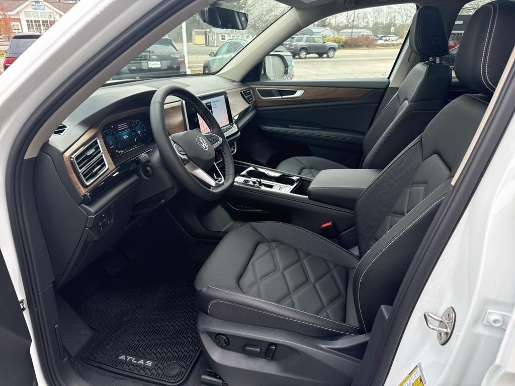 new 2026 Volkswagen Atlas car, priced at $47,386