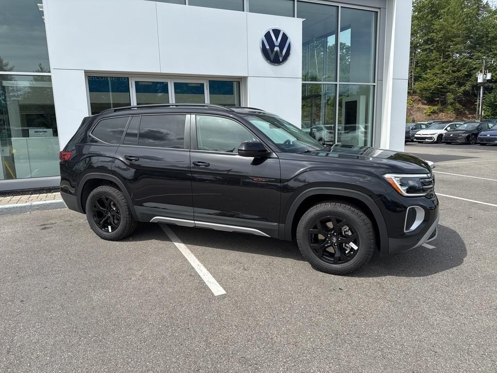 new 2026 Volkswagen Atlas car, priced at $47,208