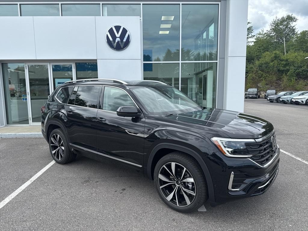 new 2025 Volkswagen Atlas car, priced at $50,325