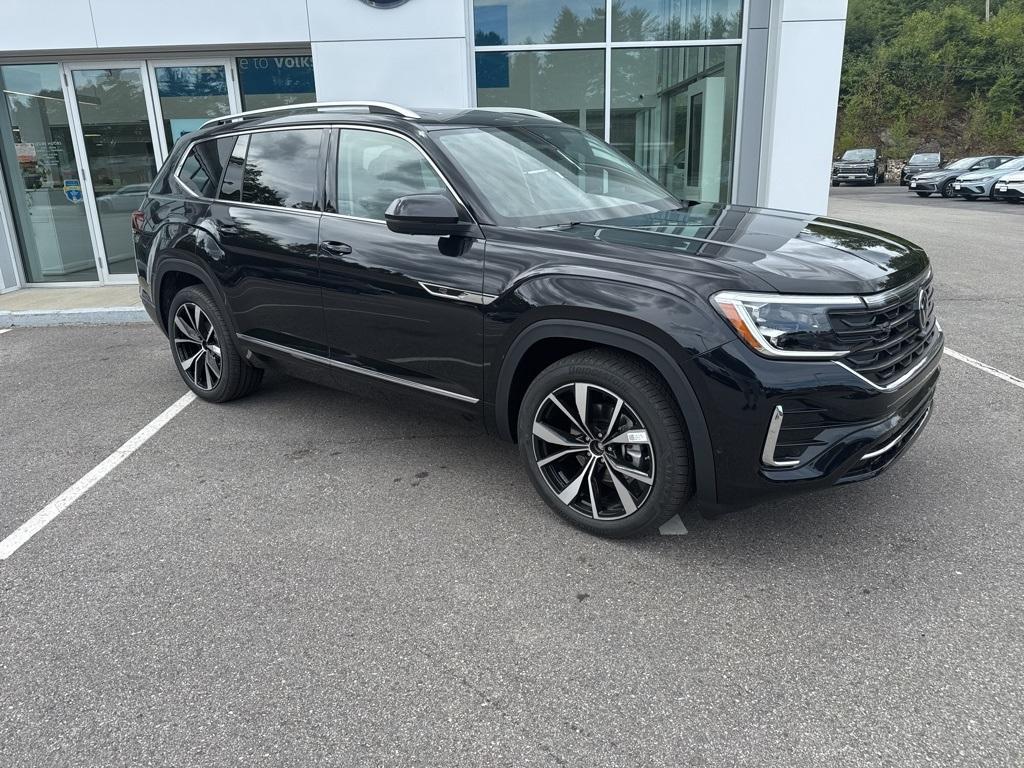 new 2025 Volkswagen Atlas car, priced at $50,325