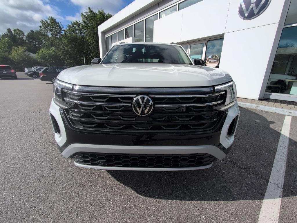 new 2025 Volkswagen Atlas car, priced at $43,885