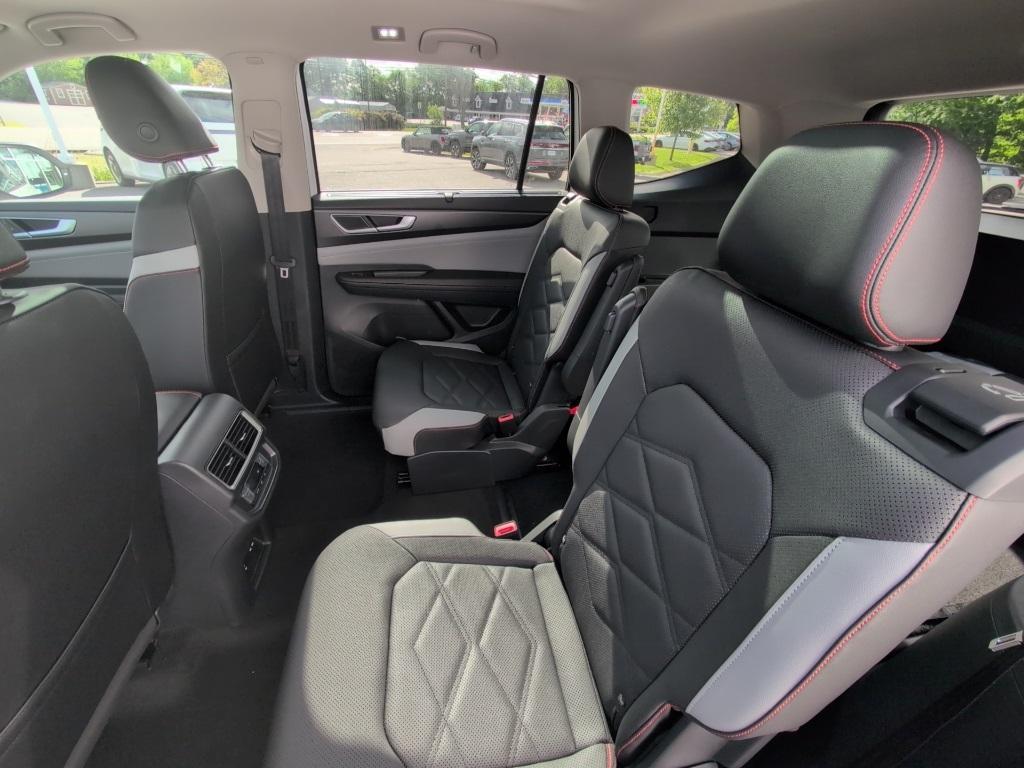 new 2025 Volkswagen Atlas car, priced at $43,885