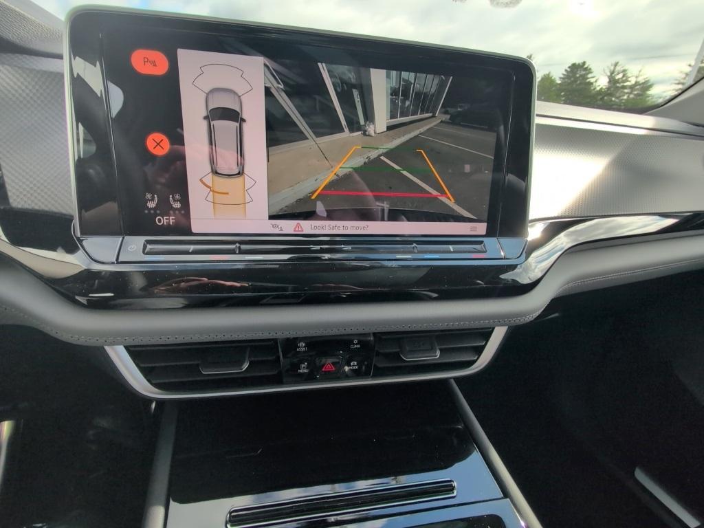 new 2025 Volkswagen Atlas car, priced at $43,885