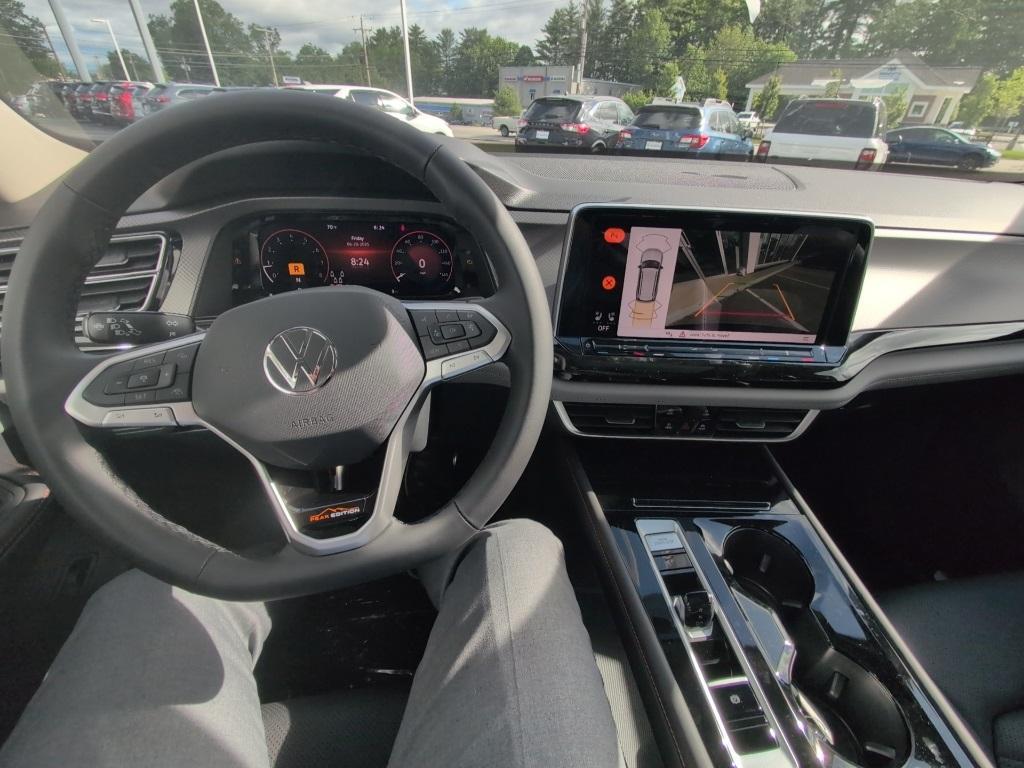new 2025 Volkswagen Atlas car, priced at $43,885