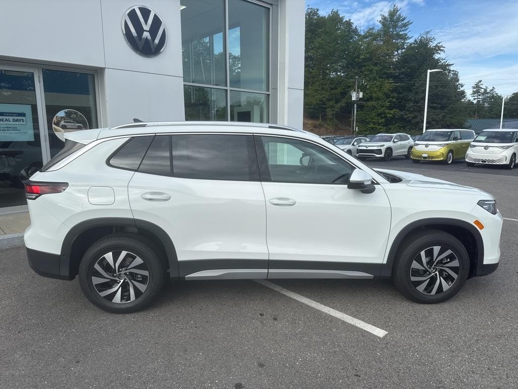 new 2025 Volkswagen Tiguan car, priced at $31,170