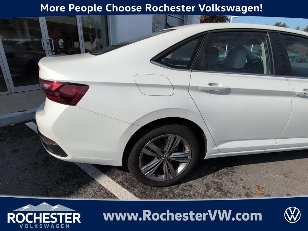 new 2024 Volkswagen Jetta car, priced at $22,905