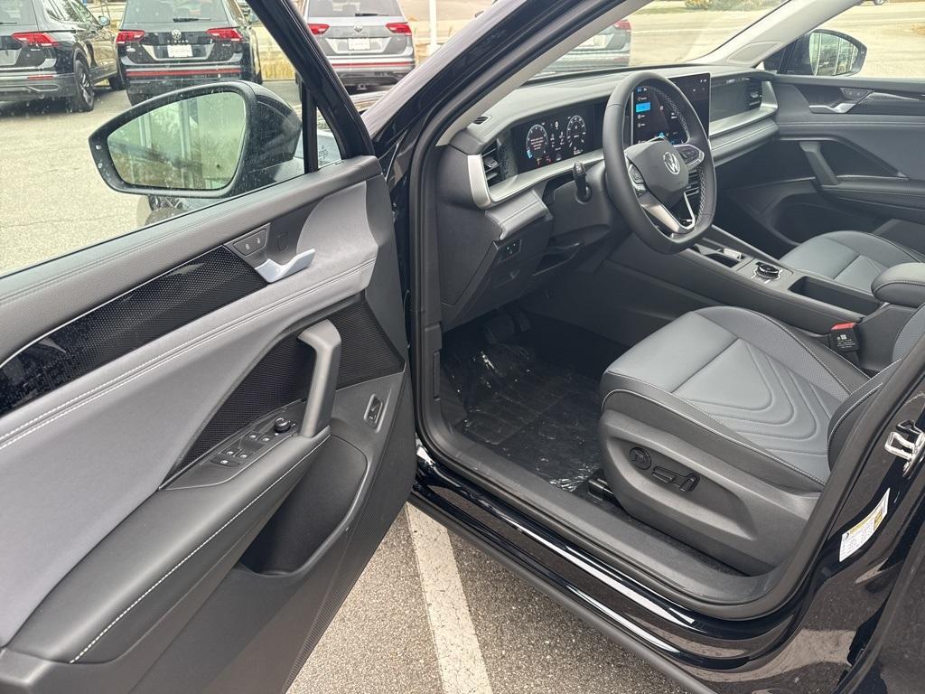 new 2026 Volkswagen Tiguan car, priced at $35,231