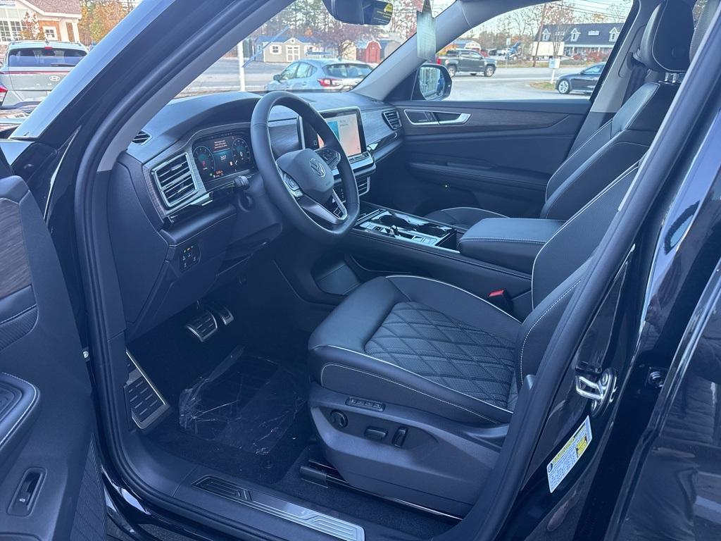 new 2026 Volkswagen Atlas car, priced at $54,320