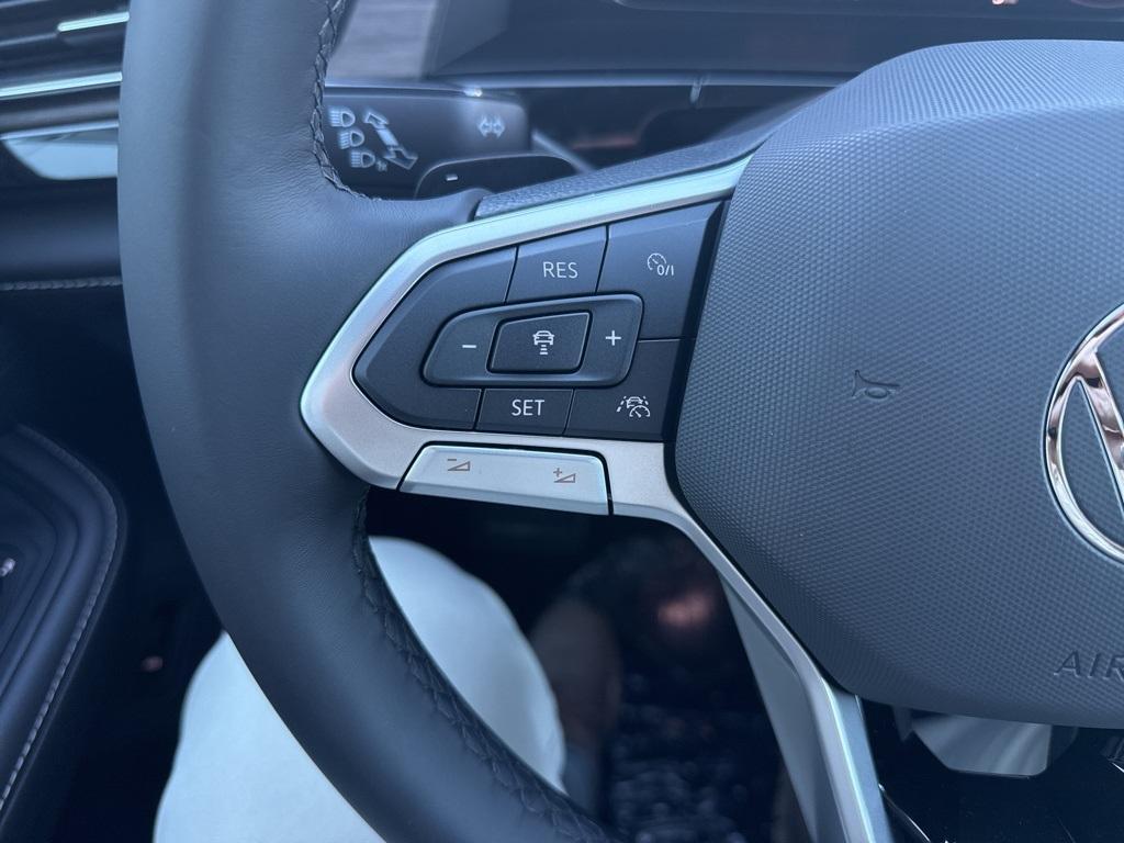 new 2026 Volkswagen Atlas car, priced at $54,320