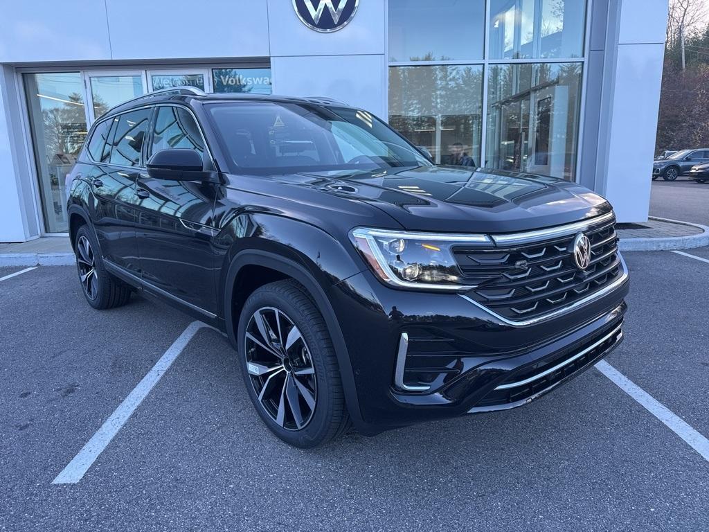 new 2026 Volkswagen Atlas car, priced at $54,320