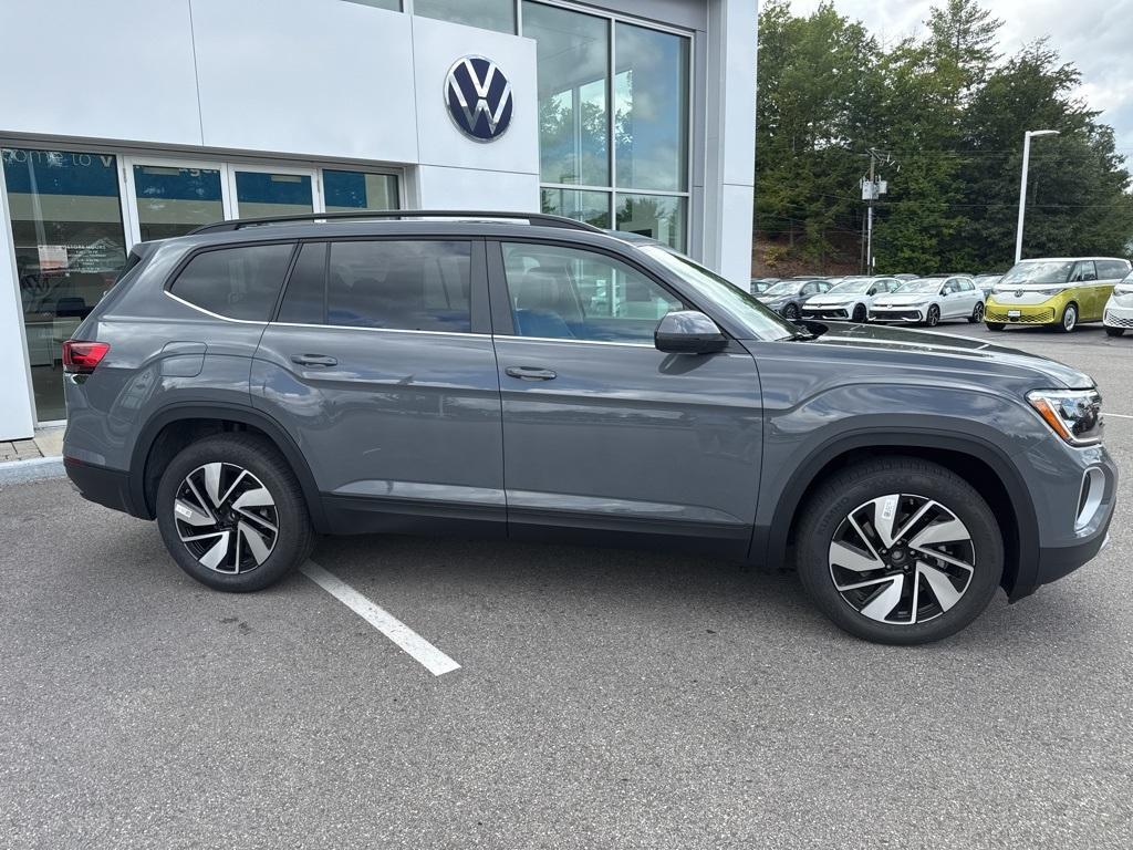 new 2026 Volkswagen Atlas car, priced at $46,273