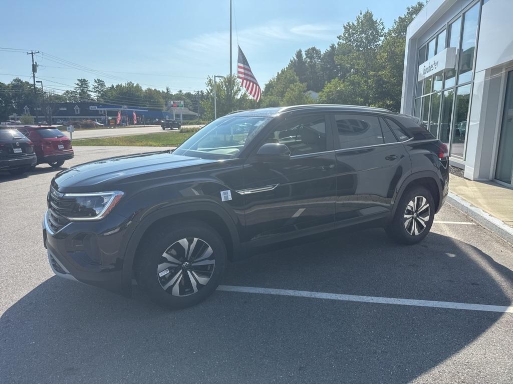 new 2026 Volkswagen Atlas Cross Sport car, priced at $40,169