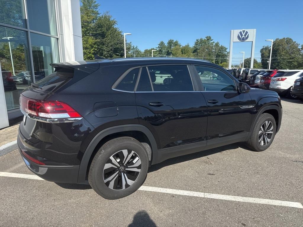 new 2026 Volkswagen Atlas Cross Sport car, priced at $40,169