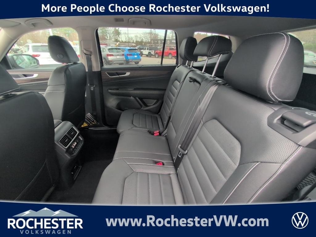 new 2025 Volkswagen Atlas car, priced at $48,336