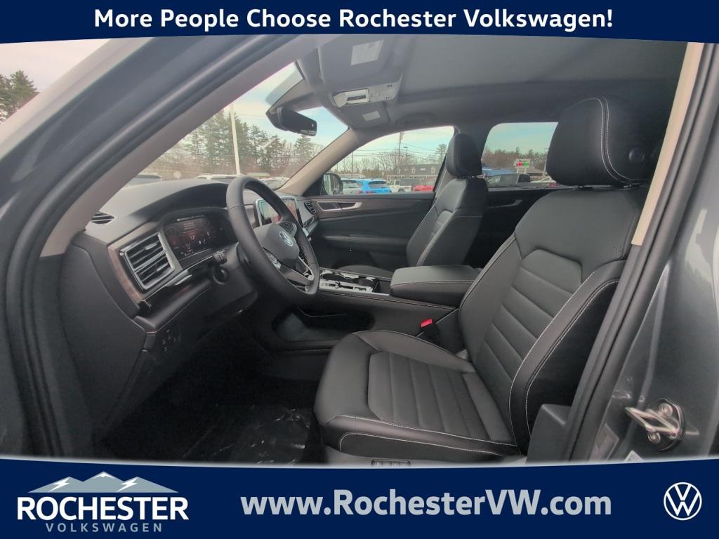 new 2025 Volkswagen Atlas car, priced at $48,336