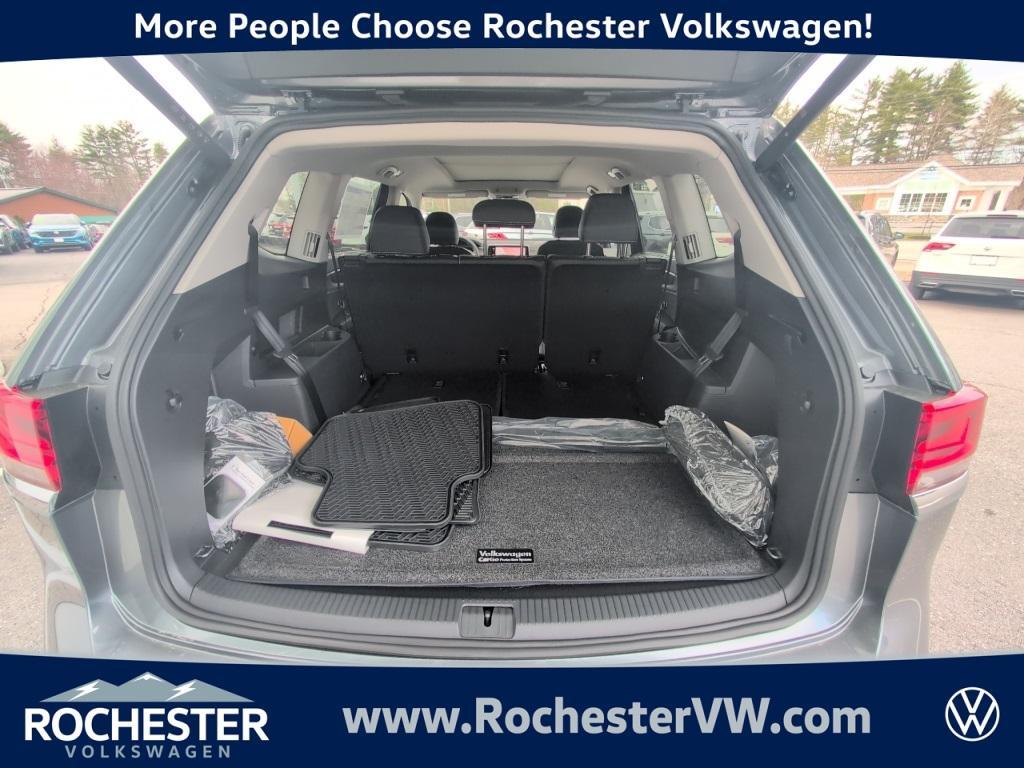 new 2025 Volkswagen Atlas car, priced at $48,336