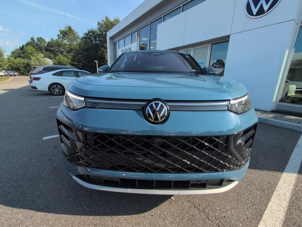 new 2025 Volkswagen Tiguan car, priced at $39,931