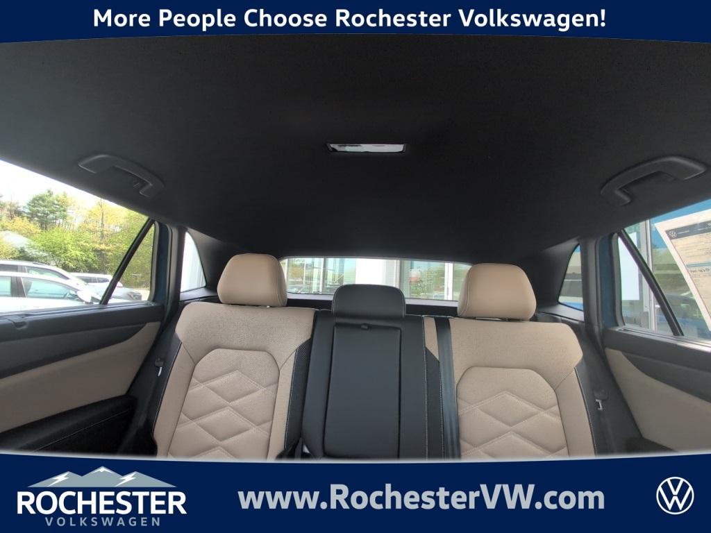 new 2025 Volkswagen Atlas Cross Sport car, priced at $41,523