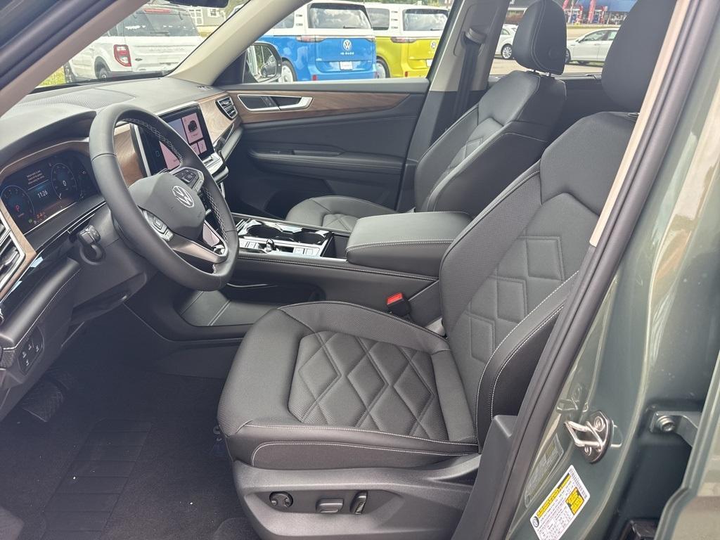 new 2026 Volkswagen Atlas car, priced at $46,517
