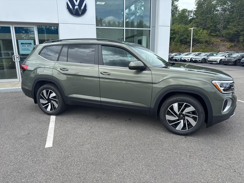 new 2026 Volkswagen Atlas car, priced at $46,517