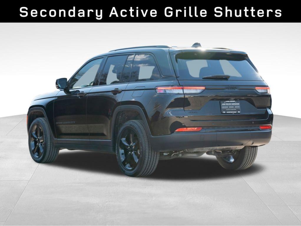 used 2022 Jeep Grand Cherokee car, priced at $31,900