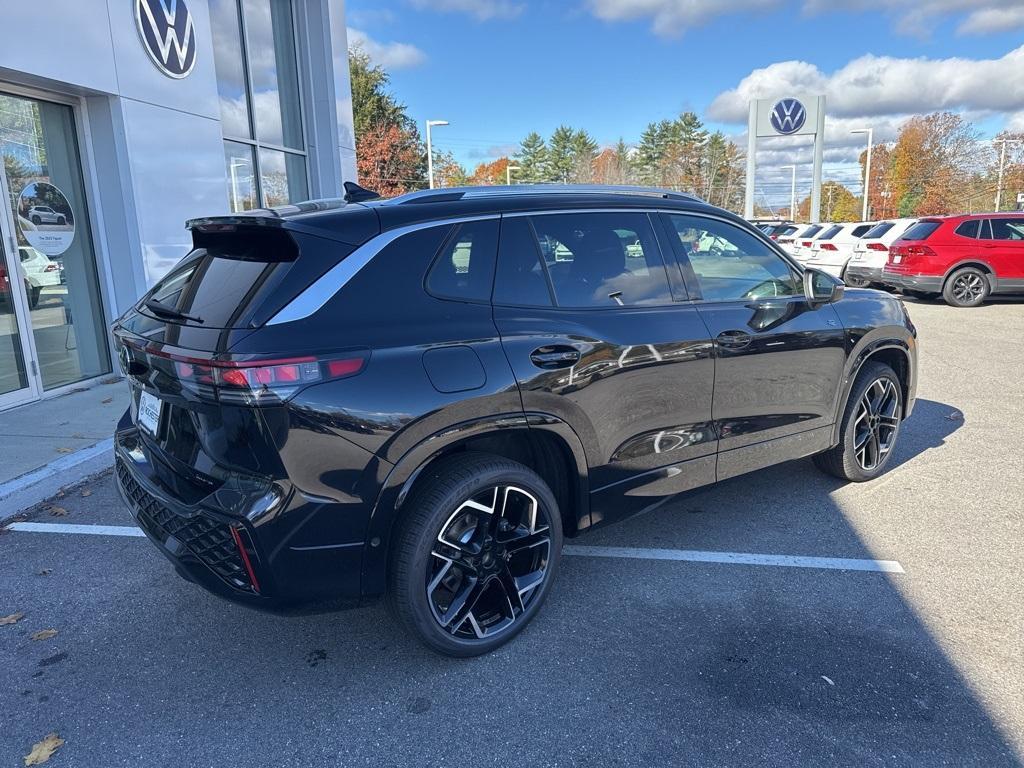 new 2026 Volkswagen Tiguan car, priced at $43,074