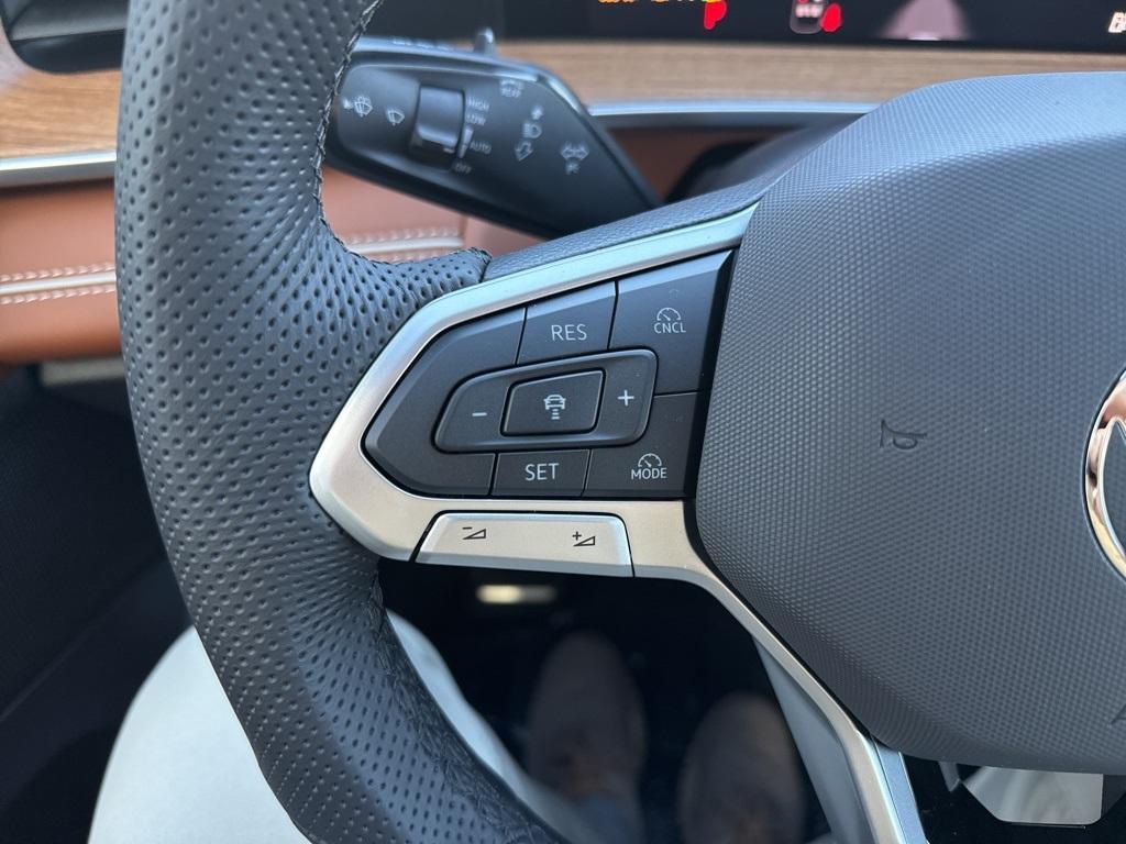 new 2026 Volkswagen Tiguan car, priced at $43,074