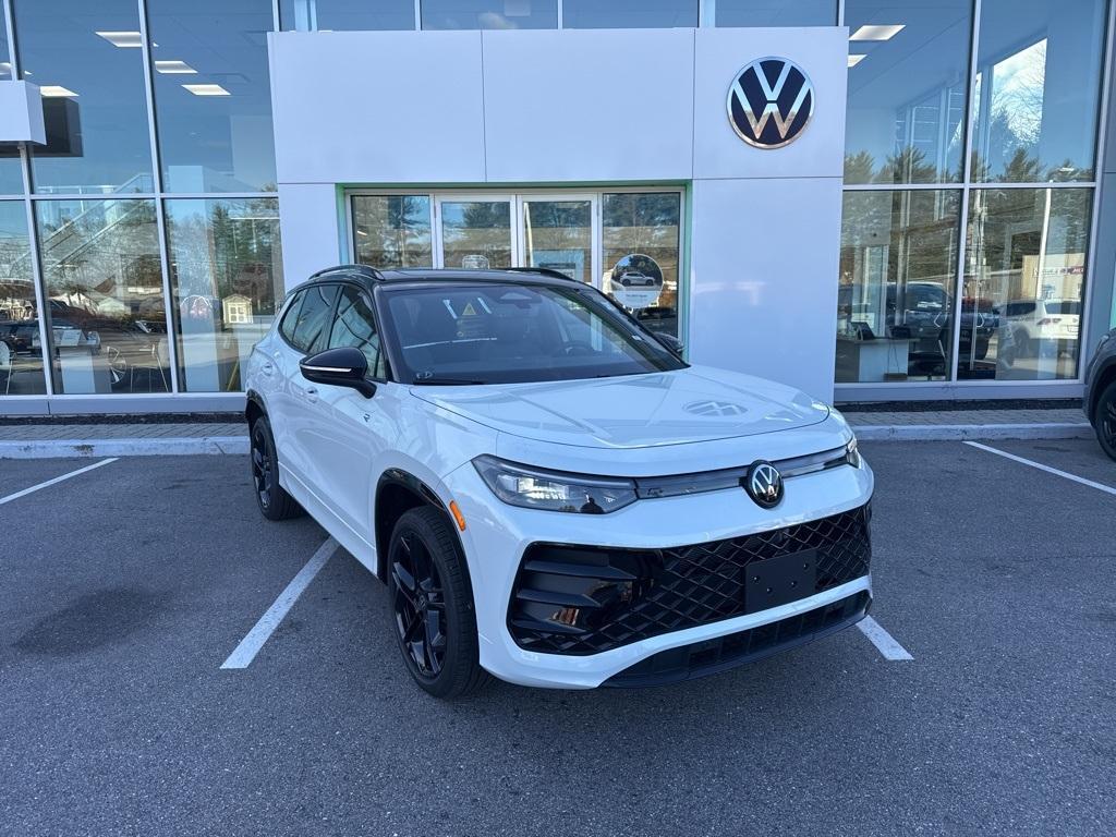 new 2026 Volkswagen Tiguan car, priced at $40,196