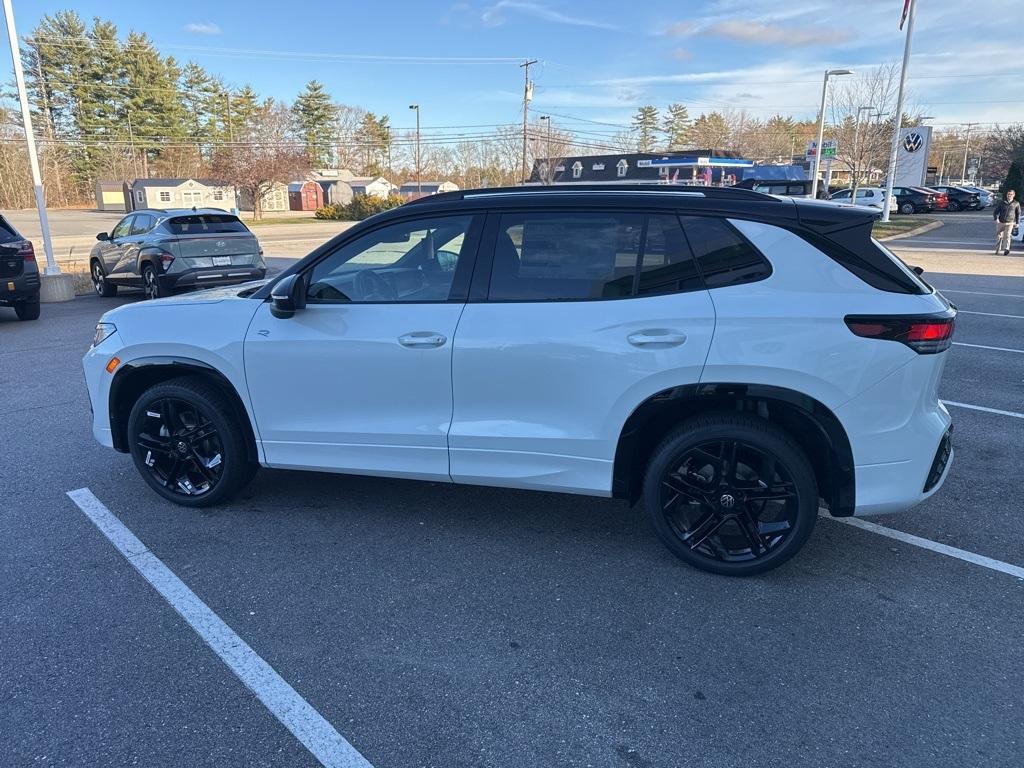 new 2026 Volkswagen Tiguan car, priced at $40,196
