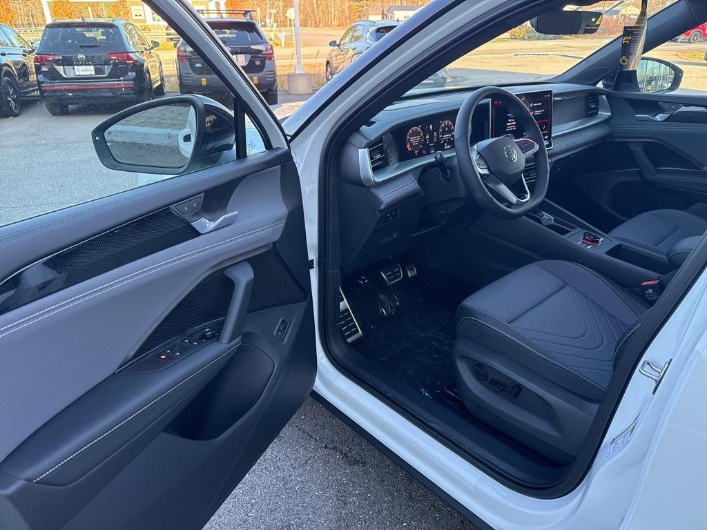 new 2026 Volkswagen Tiguan car, priced at $40,196