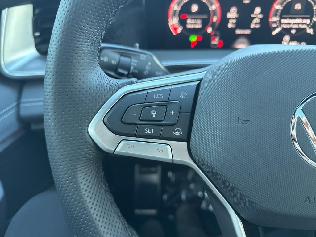 new 2026 Volkswagen Tiguan car, priced at $40,196