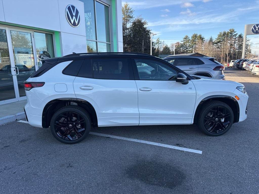 new 2026 Volkswagen Tiguan car, priced at $40,196