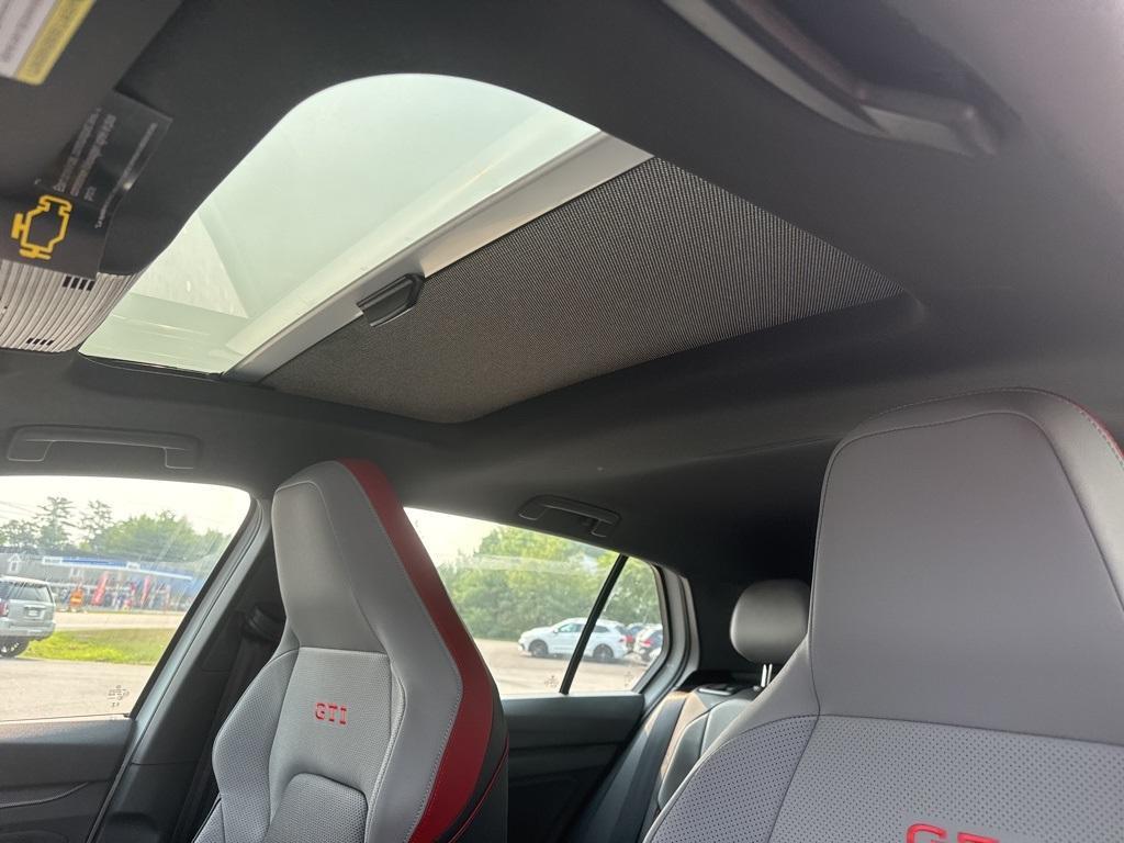 new 2025 Volkswagen Golf GTI car, priced at $39,170