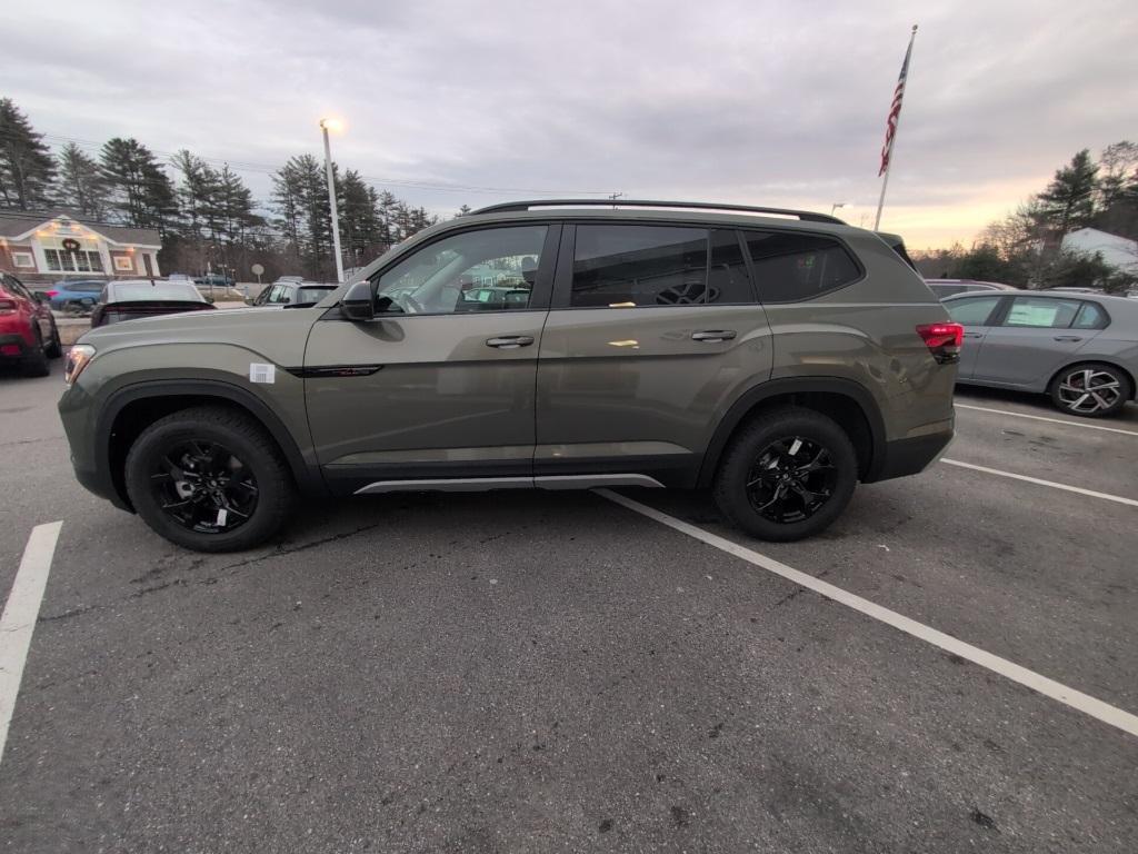 new 2025 Volkswagen Atlas car, priced at $45,860