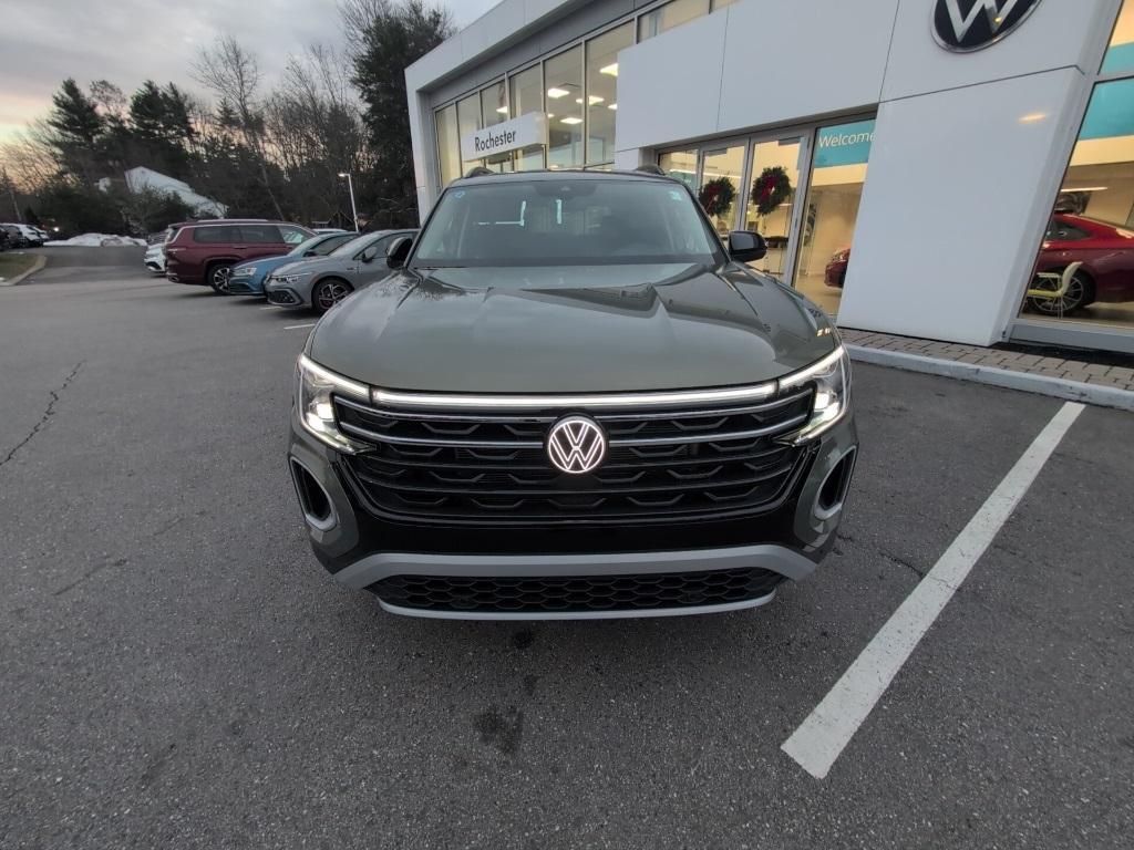 new 2025 Volkswagen Atlas car, priced at $45,860