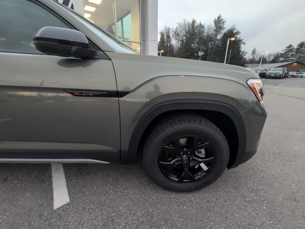 new 2025 Volkswagen Atlas car, priced at $45,860