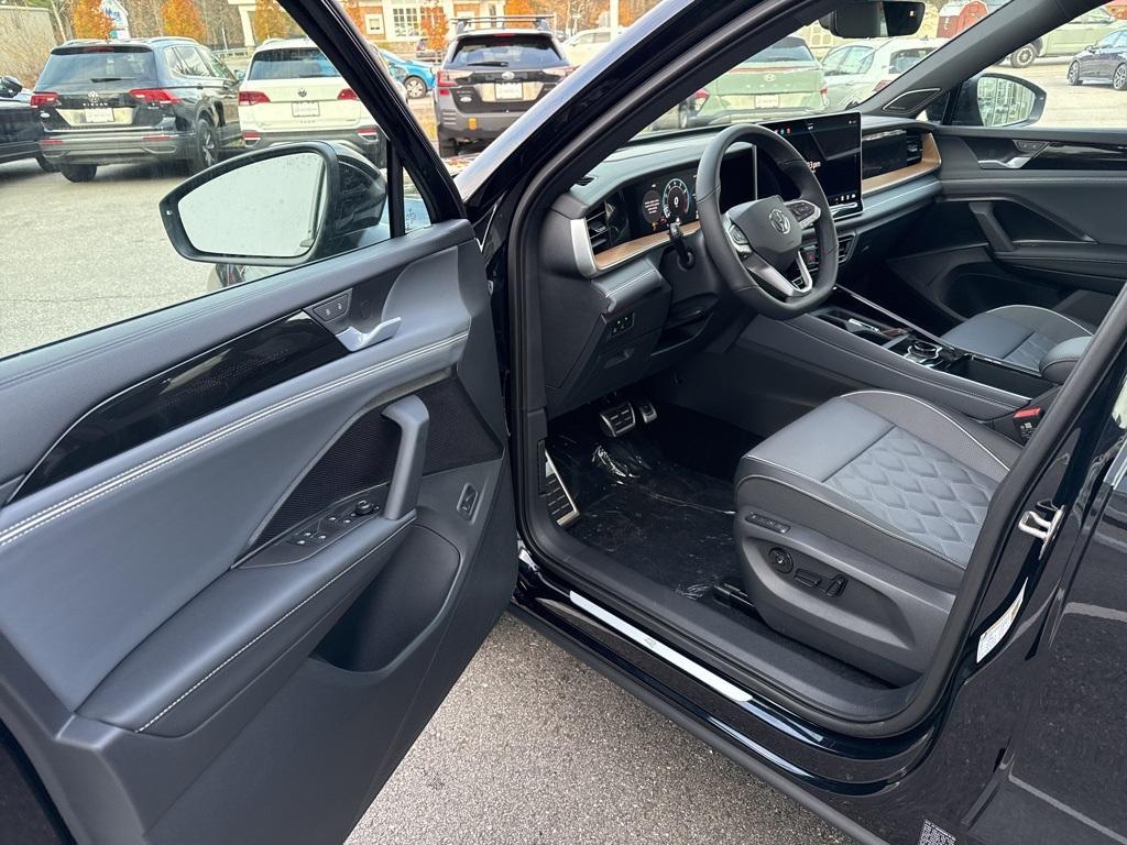 new 2026 Volkswagen Tiguan car, priced at $43,580