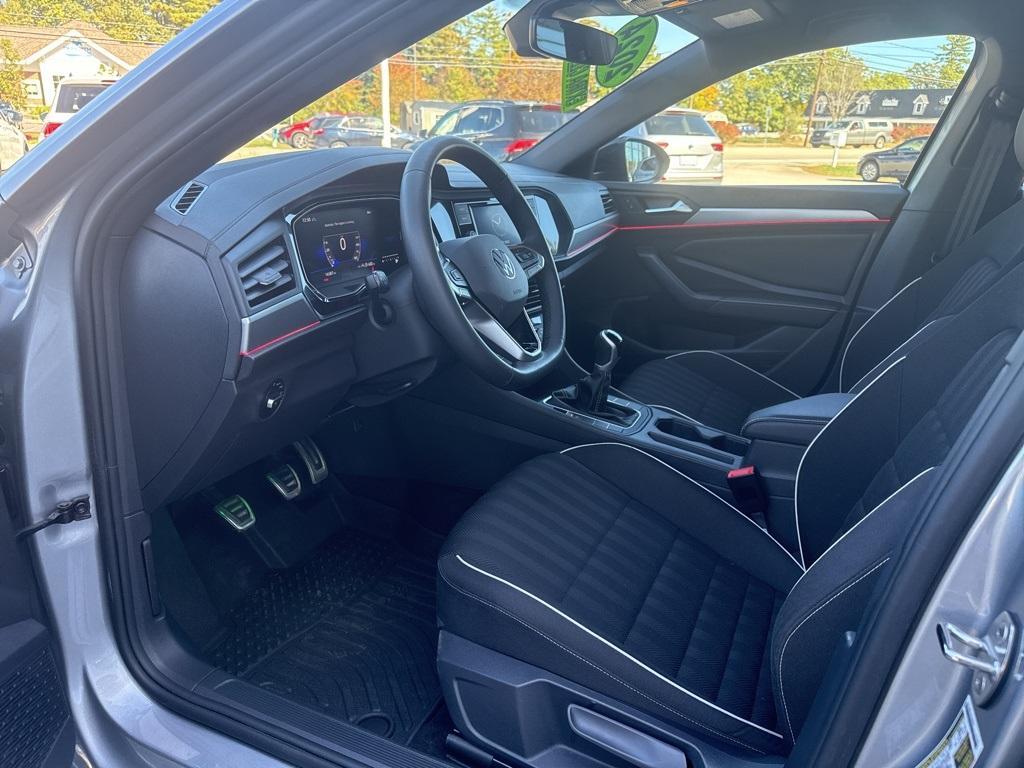 used 2024 Volkswagen Jetta car, priced at $22,424
