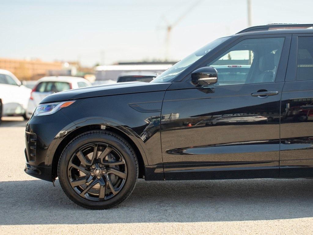 used 2024 Land Rover Discovery car, priced at $71,900