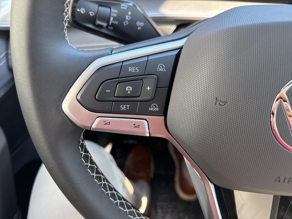 new 2025 Volkswagen Tiguan car, priced at $36,032