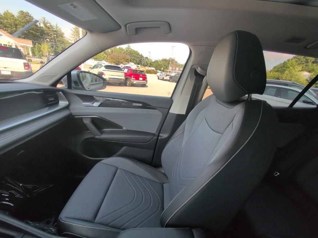 new 2025 Volkswagen Tiguan car, priced at $34,716