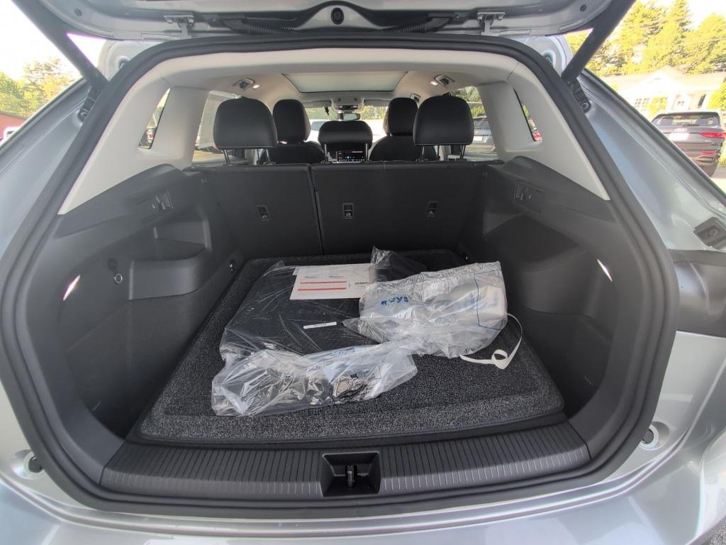 new 2025 Volkswagen Tiguan car, priced at $34,716